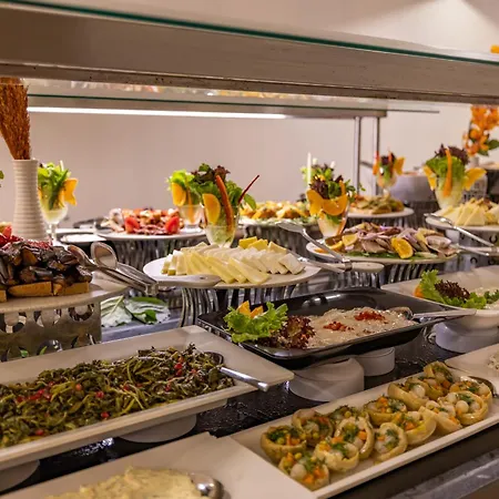 Ośrodek wypoczynkowy Azure By Yelken 5*