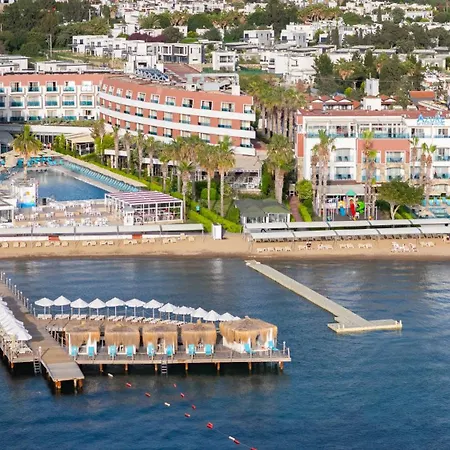 Ośrodek wypoczynkowy Azure By Yelken 5*